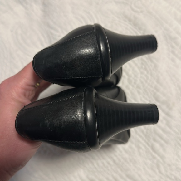 Strictly Comfort peep toe leather shoes Size 8 NWTs - Picture 3 of 9